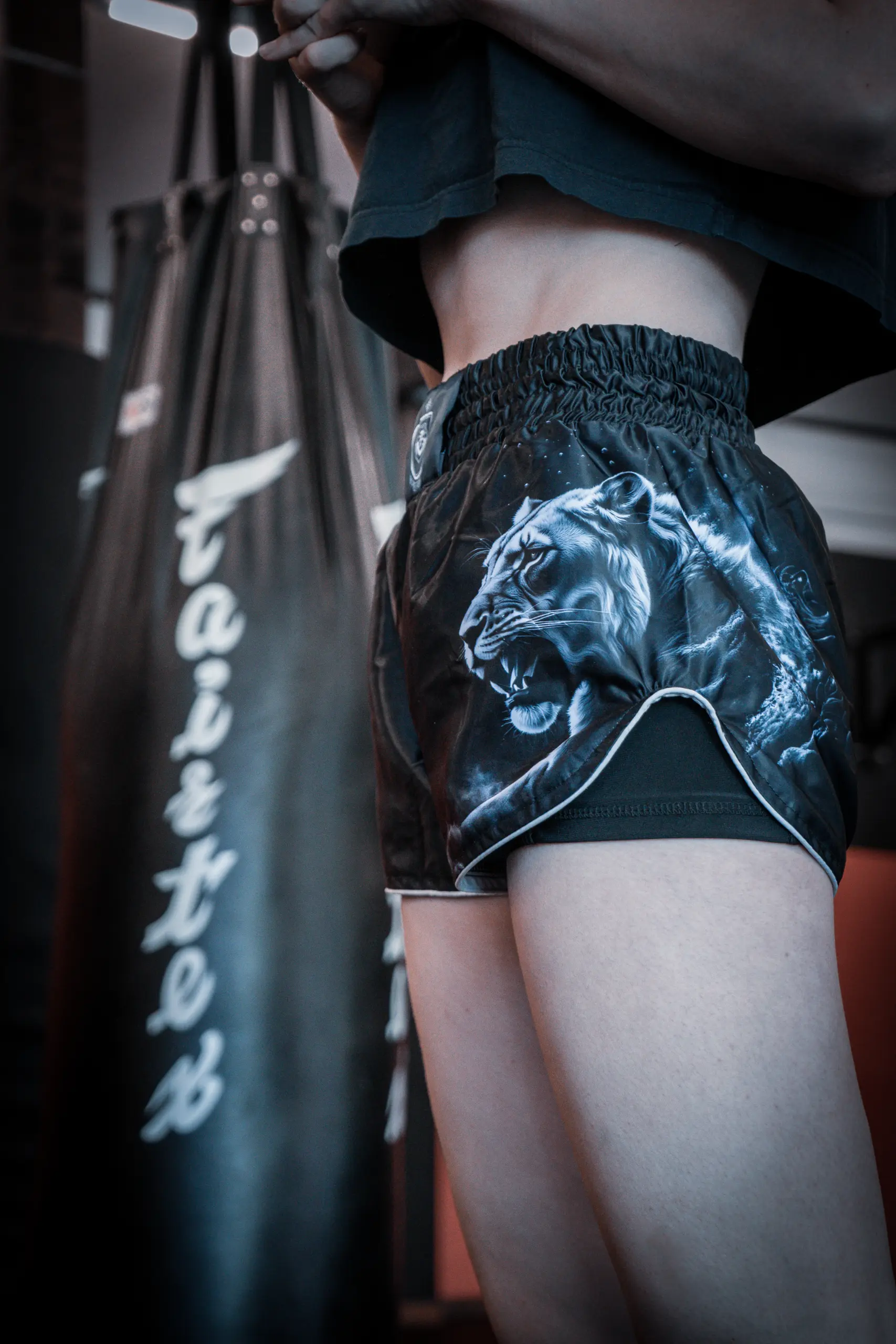 Muay Thai Shorts für Frauen, Muay Thai Equipment